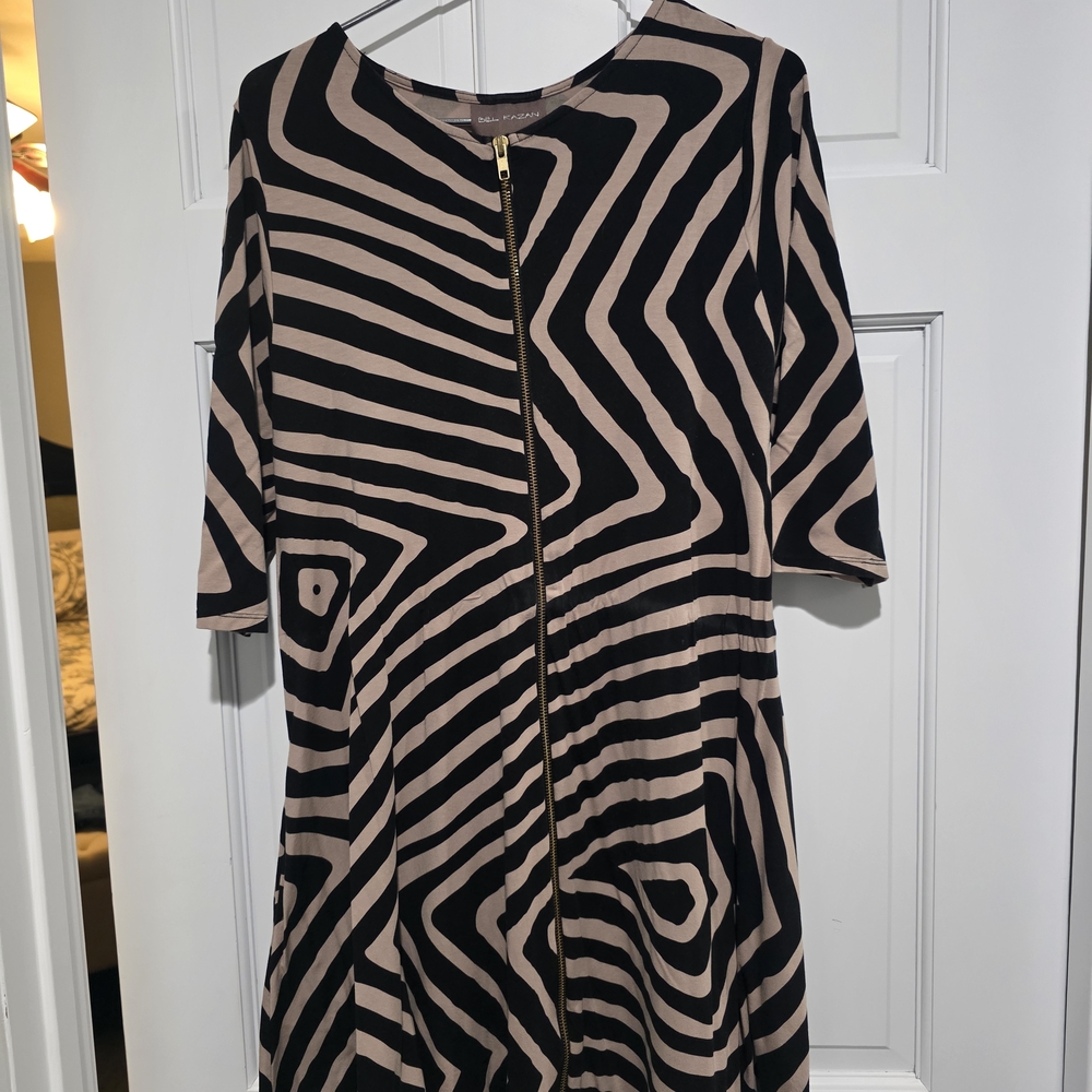 Stylish Black and Tan Long Sleeve Dress